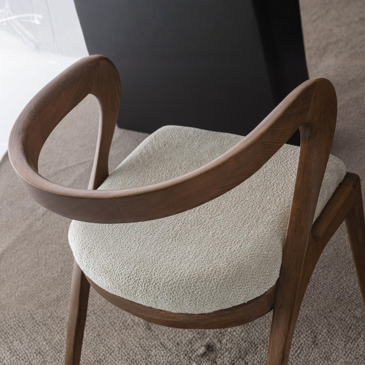 Luxury Dining Table, Valmonte
