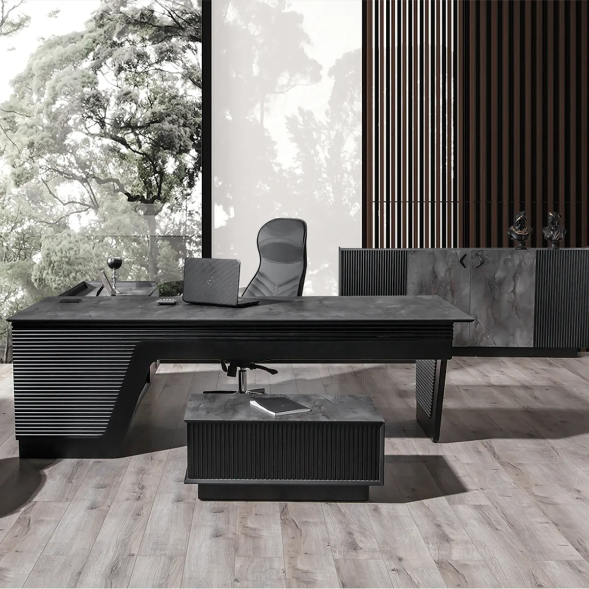 Executive Desk, Alfa Iron