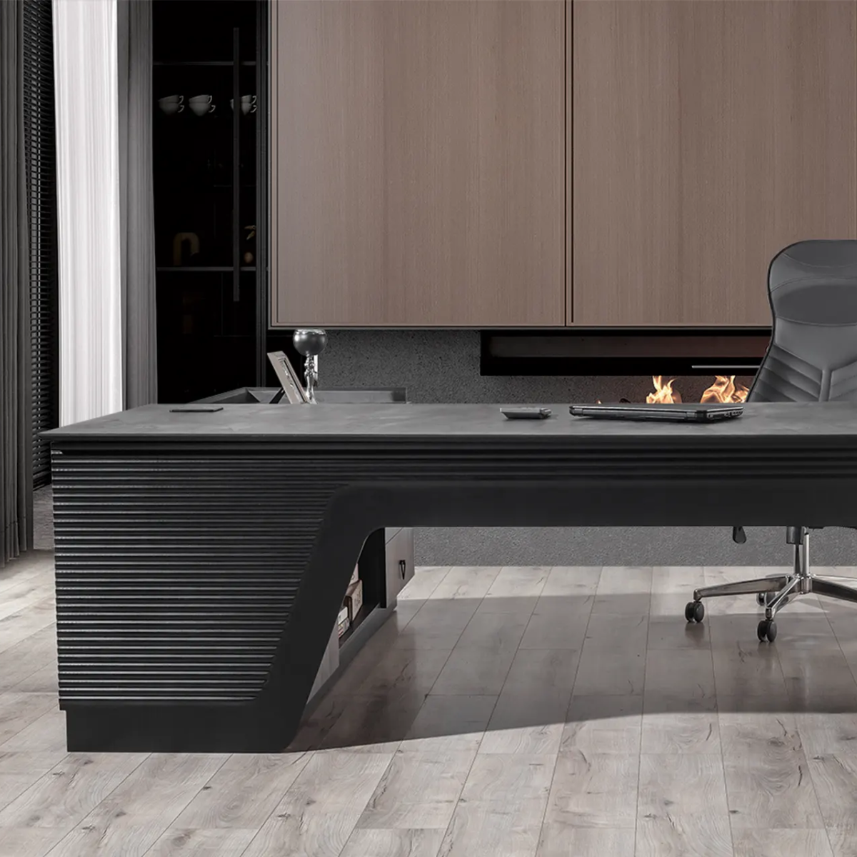 Executive Desk, Alfa Iron