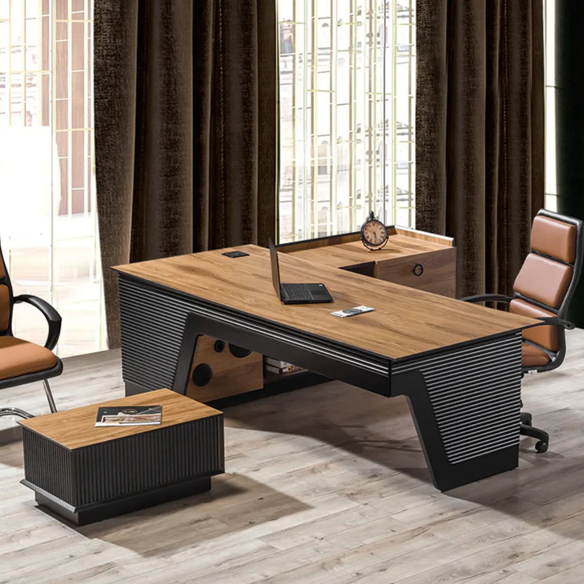 Executive Desk, Alfa Ud