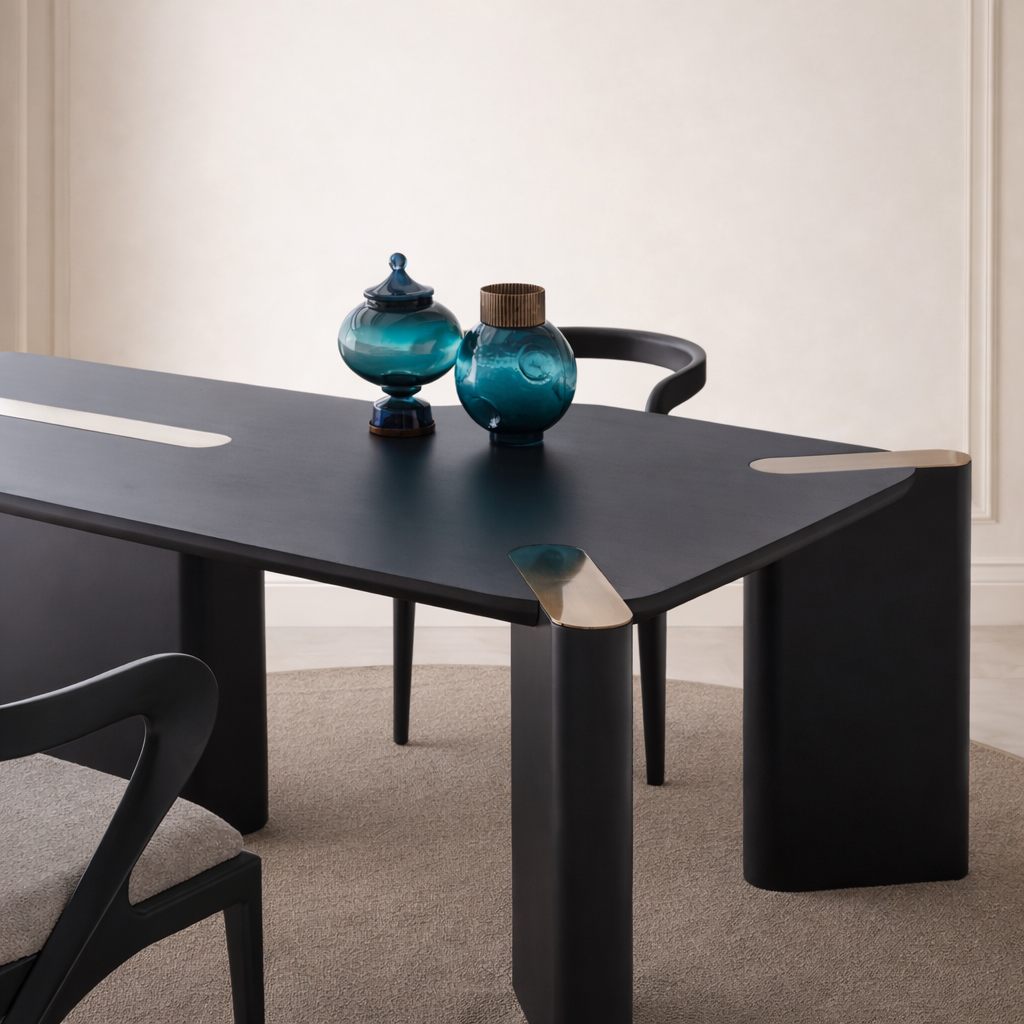 Luxury Dining Table, Valmonte