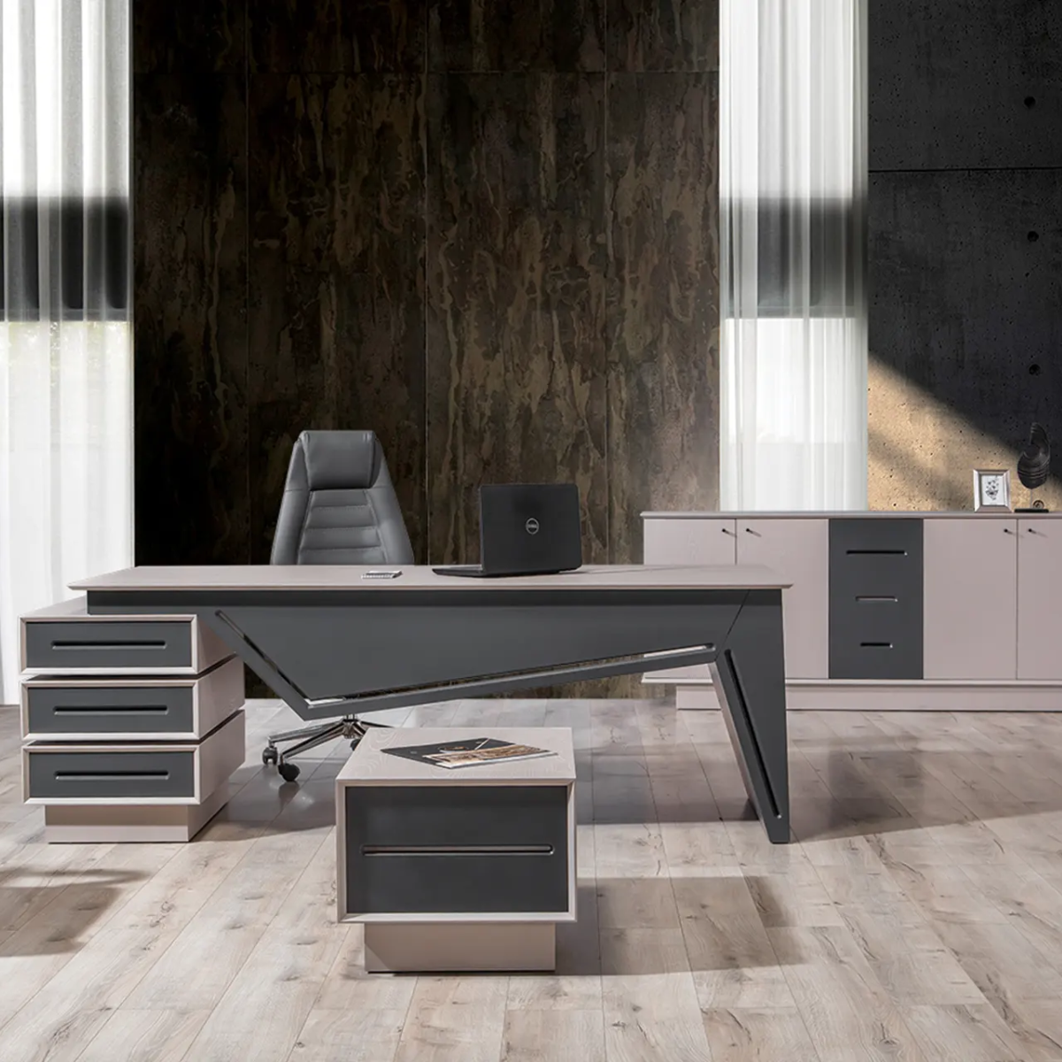 Executive Desk, Delta Cream