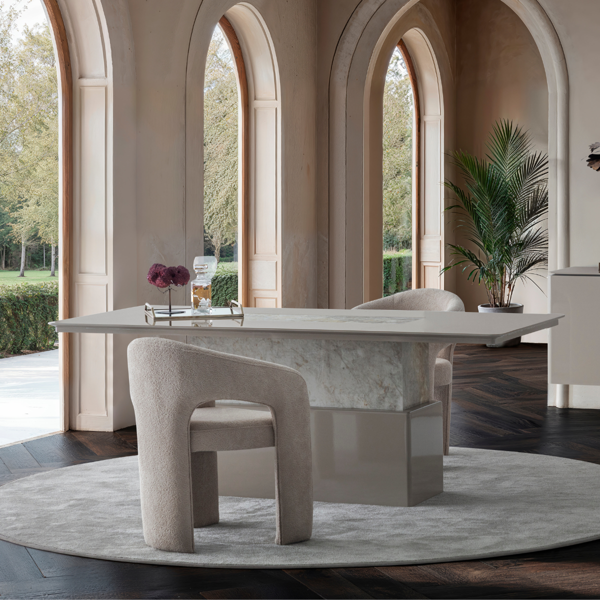Luxury Dining Table, Avente