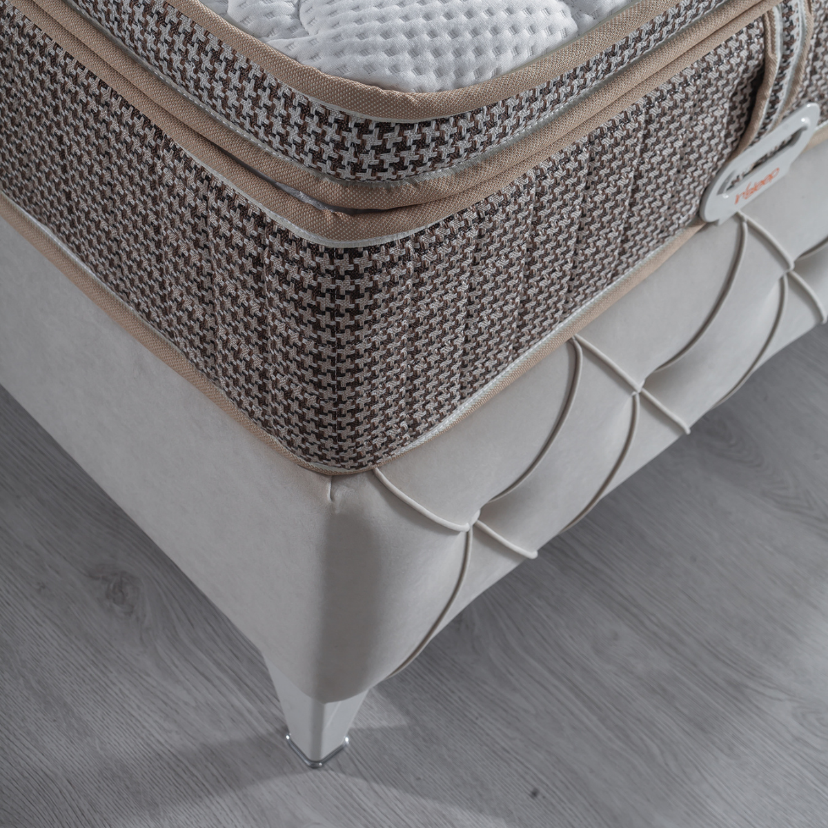 Luxury Upholstered Bed with Storage, Perla